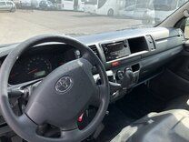 5370-hiace.jpg